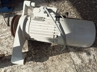 Elektromotor s remenicou 0.37kw 905 o/m