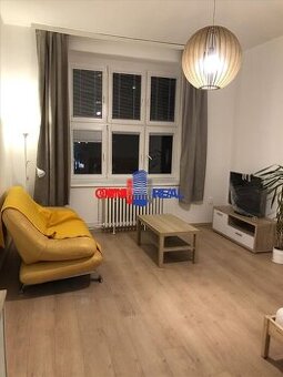 Pekný 1 izbový byt Kollárovo námestie, zrekonštruovaný, zari