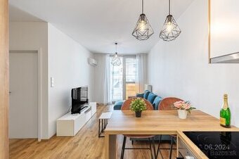 LEO Apartment – AC / Krátkodobý prenájom-Január - Apríl 2026