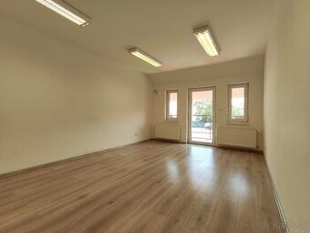 Prenájom kancel. priestorov, s parkov. miestom, Nitra