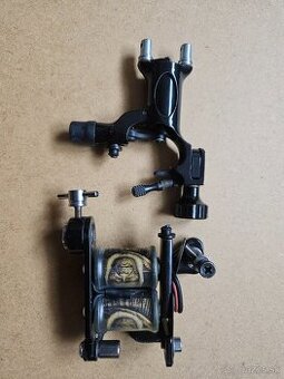 Tetovacie steojčeky a zdroj