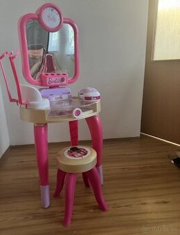 detsky kozmeticky stolik