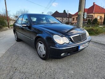 Mercedes C 320