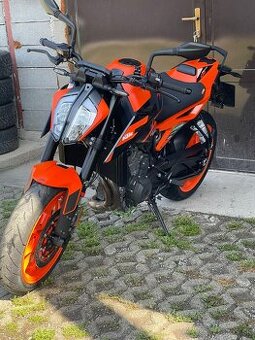 Predám KTM DUKE 890GP