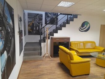 Obchodno-kancelárske priestory v Komárne - 1