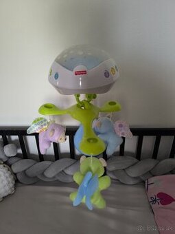 Hráci kolotoč nad postieľku