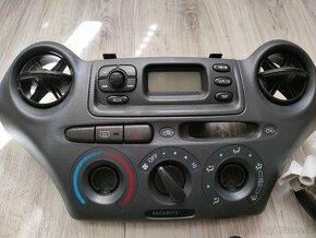 Prístrojová doska Toyota Yaris I 1999-2005 1.0