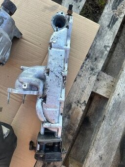 Hyundai Santa fe 4WD sacie potrubie