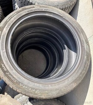 Nexen 225/50 R18 letné