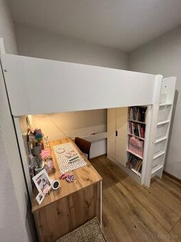 Poschodová posteľ  + skriňa