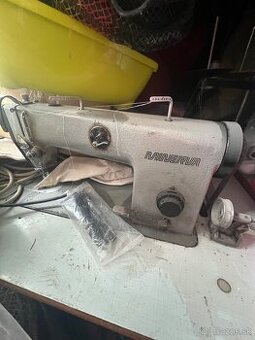 Predam stolove šijacie stroje Minerva