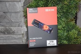 SIX X7400-Pro 1TB/2TB  7350MB/s