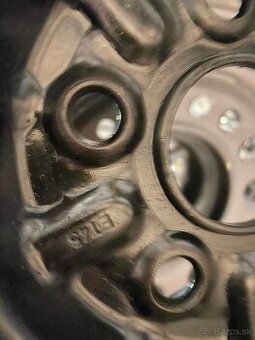 Predam Toyota 4ks plechové disky