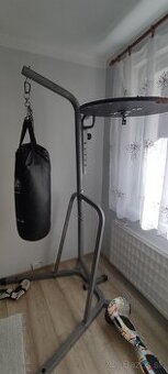 Boxovaci stojan