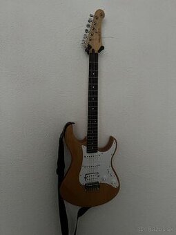 Yamaha Pacifica 112J