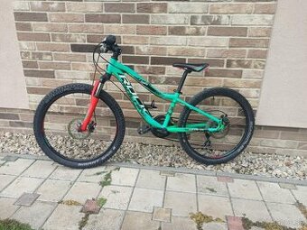 Rock Machine 24"