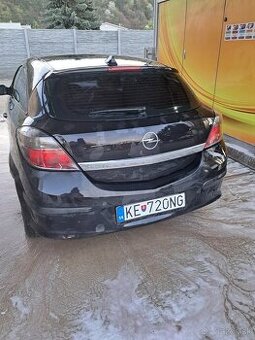 Opel astra 1.6 103kw GTC