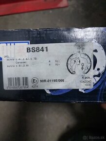 Zadne pakne BS841