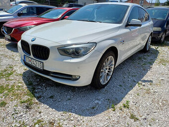 bmw 530d xdrive,180kw,r.v.2012,AT8,full,panorama,biela
