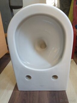 Predam nove zavesne wc villeroy boch subway