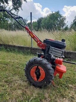 Predám malotraktor vari
