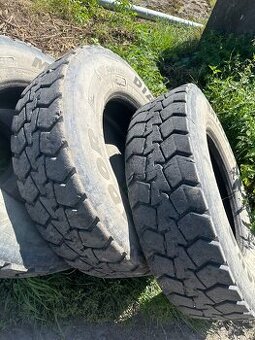 295 80 R22,5