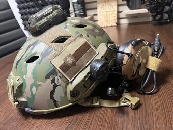 Predám dummy helmu Multicam + Earmor