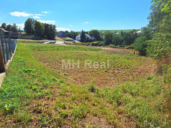 CHRASTNÉ - pozemok so stav. povolením Pekné prostredie