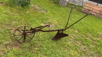 Predám starožitný konský pluh