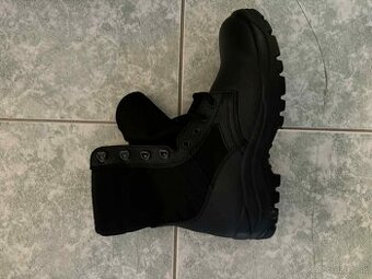 Vojenské letné kanady