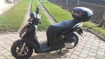Honda PS125i
