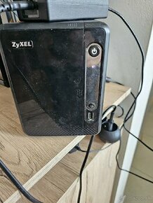 Zyxel NAS 326 + HDD disky