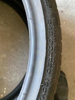 Hankook 245/30 r20