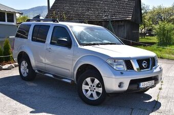 Nissan Pathfinder 2.5 dCi terénne