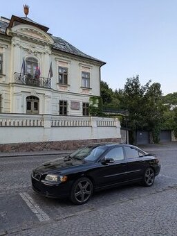 Volvo S60 D5 R-Design