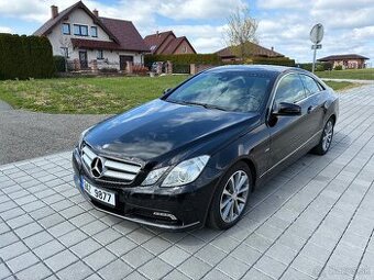 Mercedes E220 cdi kupé 2011