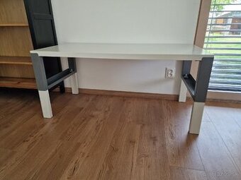 Rastúci detský stôl IKEA Pahl