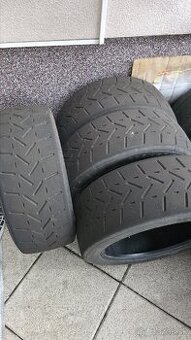 Predám semislick 225/45 R17