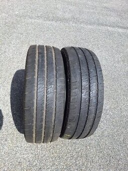 215/60 R17 C Uniroyal