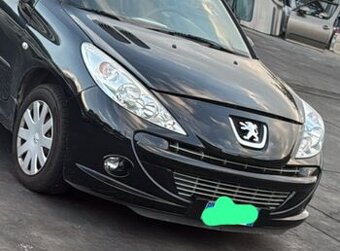 PEUGEOT 206+ PLUS NARAZNIK KAPOTA SVETLO BLATNIK STIENA