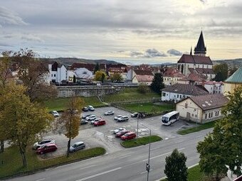 Plánuje niekto predať 4 izbový byt