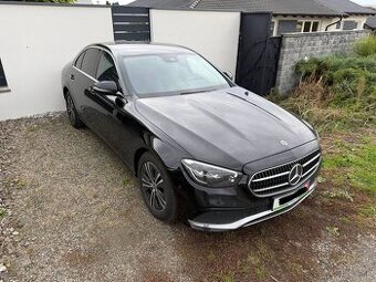 Mercedes-Benz E220d 4 matic TOP STAV 