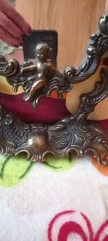 Bronzové zrkadlo komorové hodiny kukucky.