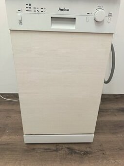 Vstavaná umývačka riadu