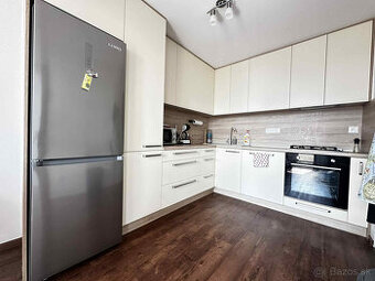 0918197701-Na prenájom  3 izbový byt po rekonštrukcii s balk