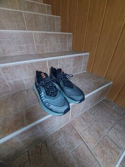 Tenisky Under Armour Phantom