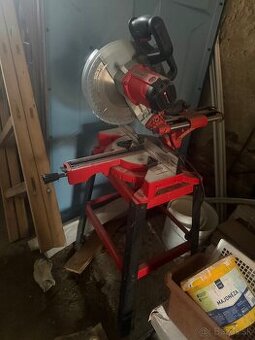 Pokosova pila so stojanom