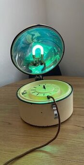 Retro ultrafialová lampa