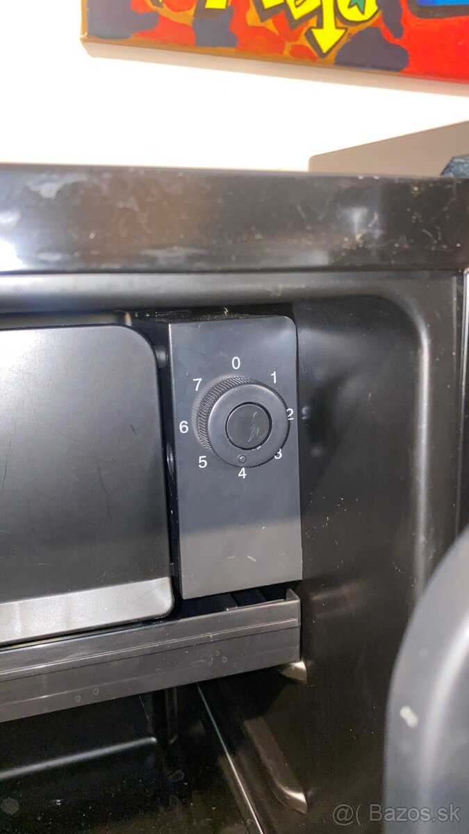 Predam mini chladnicku - 2