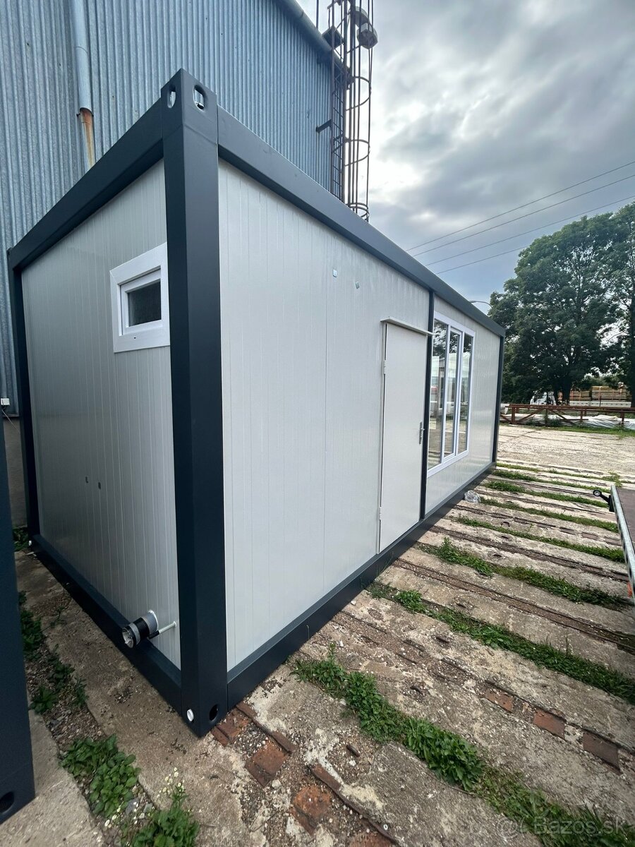 Obytný kontajner o rozměru 3 x 7 m - 2